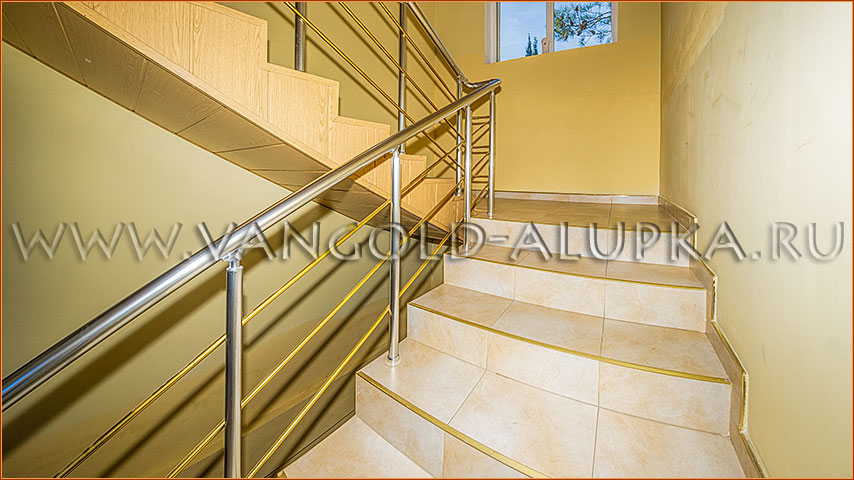   Van-Gold